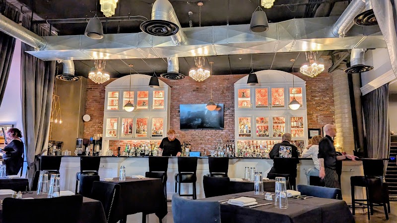 Metropolitan Steak & Seafood photo 5