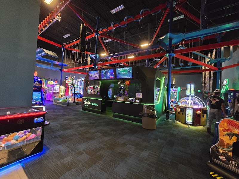 Schulman’s Movie Bowl Grille photo 3