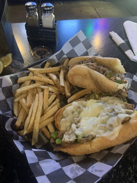 Triple Threat Sports Bar photo 5