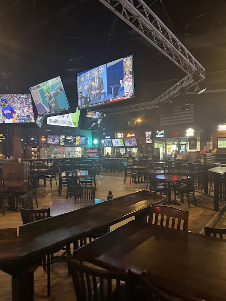 District 249 Bar & Grill photo 3