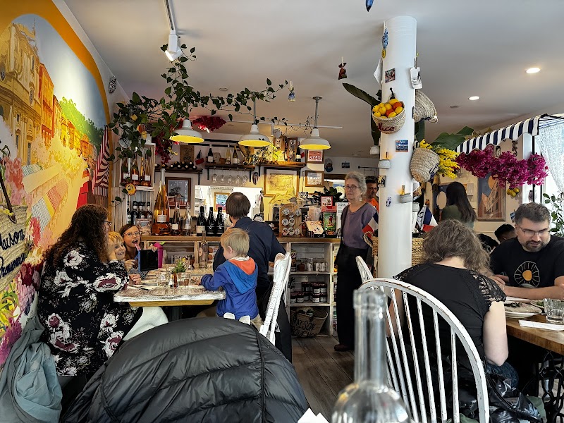 Maison Provence Restaurant photo 2