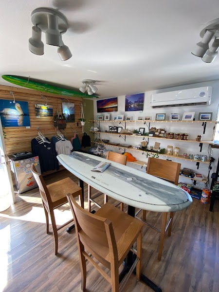 Surfside Lounge photo 5