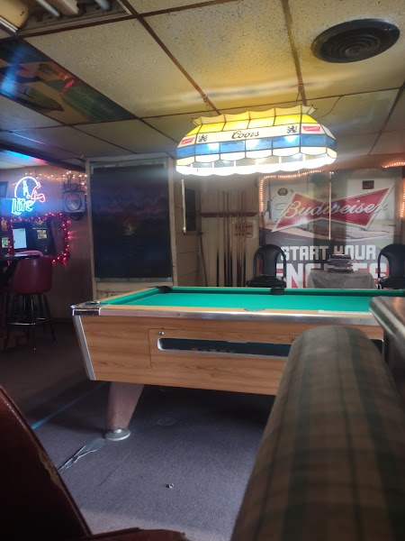 Cowboy's Cedar Lounge