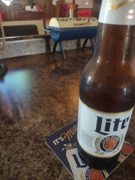 Cowboy's Cedar Lounge photo 3