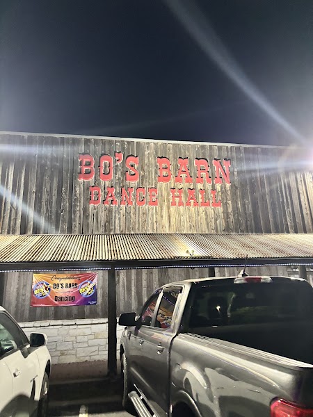 Bo's Barn Dancehall photo 2