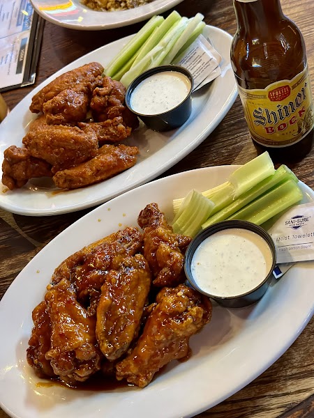 Wild Pitch Sports Bar & Grill photo 2