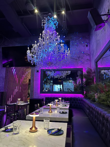 Stories Lounge photo 3