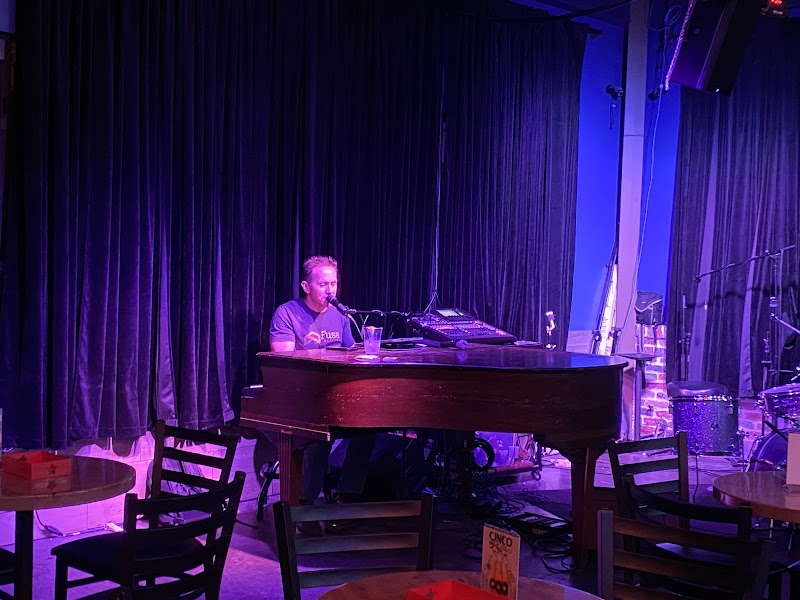 Rockin J Piano Bar photo 5