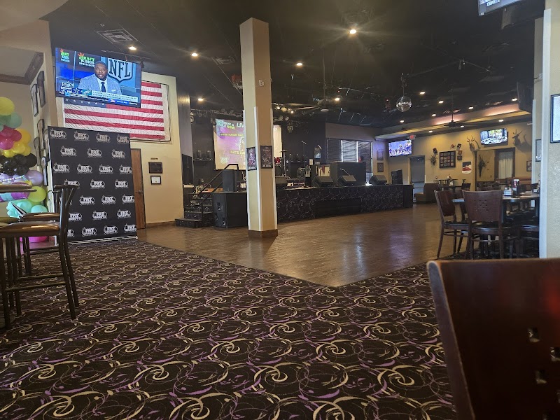 Fat Daddy's Sports & Spirits Cafe photo 4