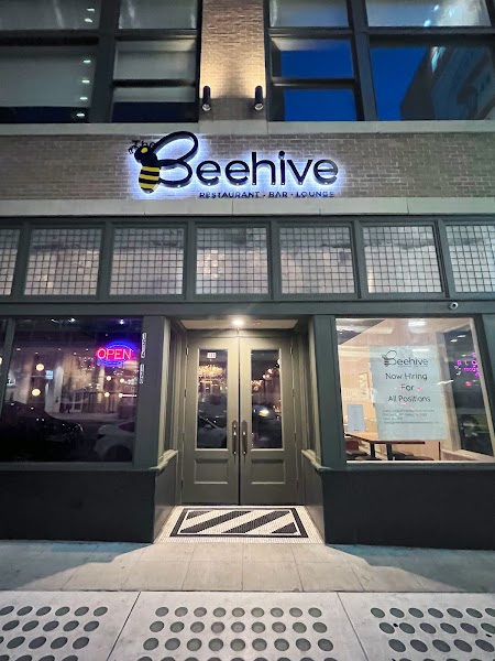 Beehive (Restaurant-Bar-Lounge)