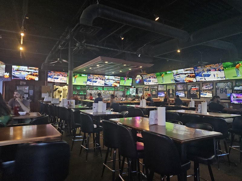 No Frills Grill & Sports Bar - Arlington, TX photo 4