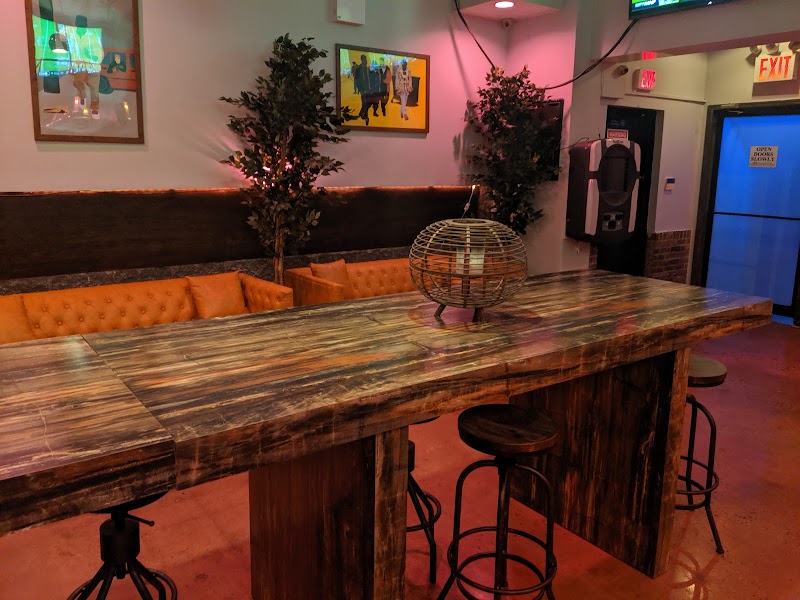 Gasolina Bar & Lounge photo 5