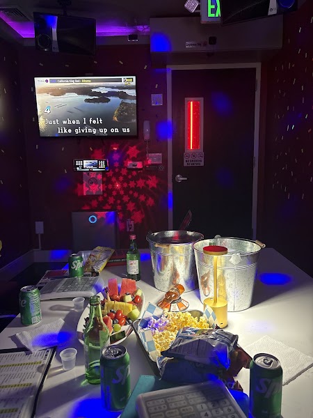 Singing Karaoke Club photo 5