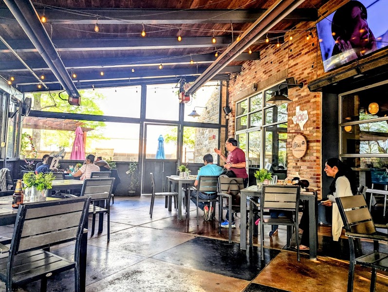 Besos Cocina & Cantina photo 5