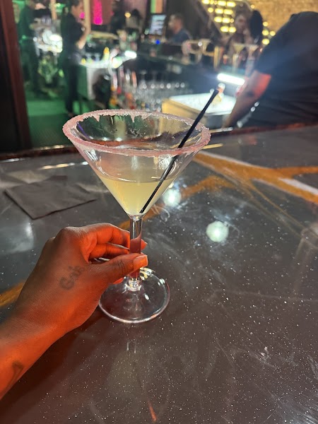 10/10 Bar & Lounge photo 3