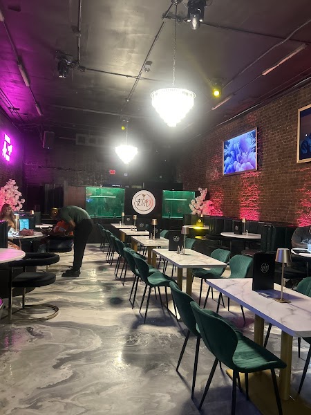 10/10 Bar & Lounge photo 5