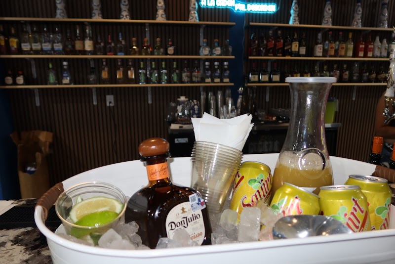 La Bonita Bar & Club photo 2