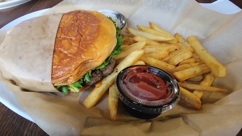 Mac's Sports Bar -N- Grill photo 2