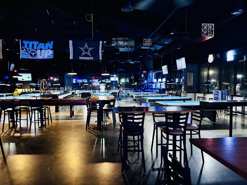 Shooters Billiards & Sports Bar photo 3