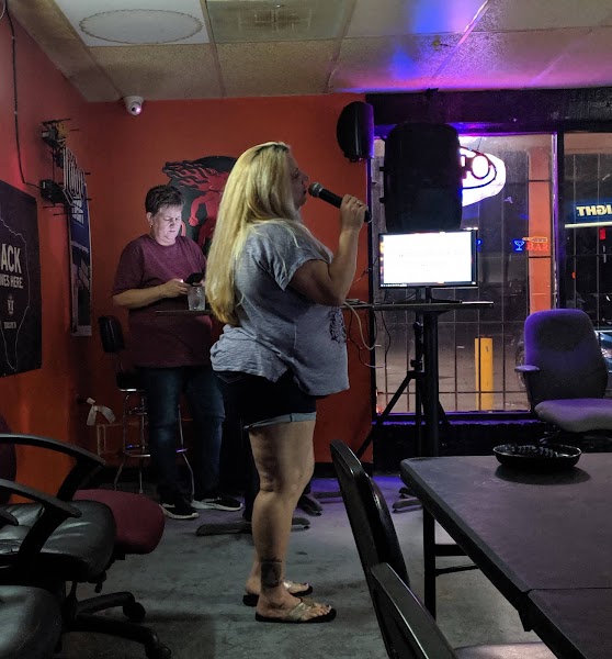 Little Chief Sports Bar photo 4