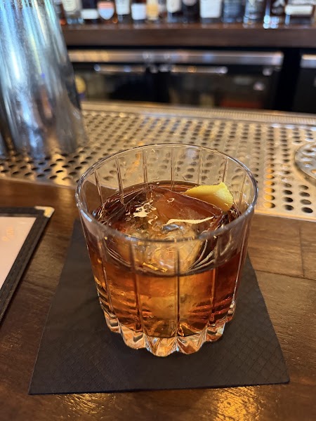 Bottled in Bond Cocktail Parlour & Kitchen + The Parlour Lounge photo 4