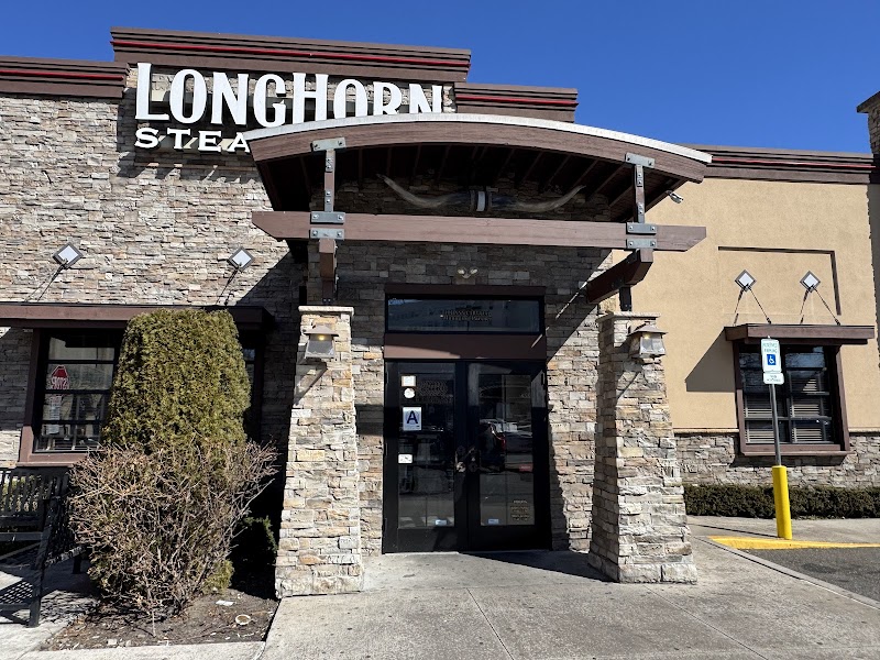 LongHorn Steakhouse photo 5