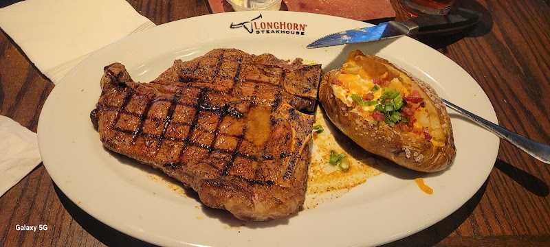 LongHorn Steakhouse photo 3