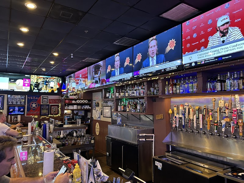 No Frills Grill & Sports Bar - Burleson photo 3