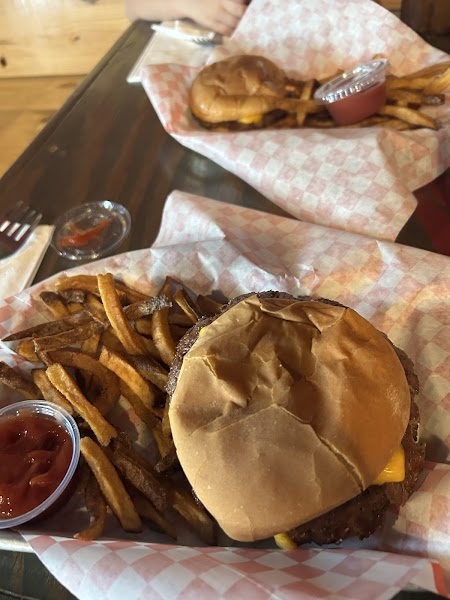 Hard 90 Sports Bar and Grille