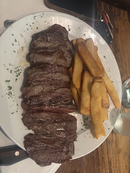 La Pampa Argentinean Steak House photo 3