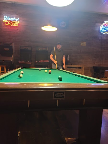 Reno's Karaoke & Pool Bar photo 3
