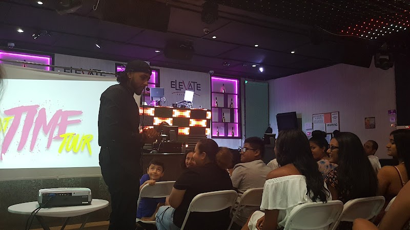 Elevate Sky Lounge photo 5