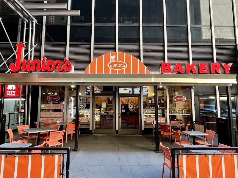 Junior's Restaurant & Bakery photo 5
