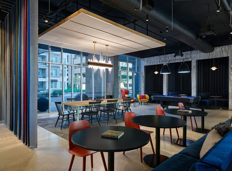 W XYZ Lounge photo 3