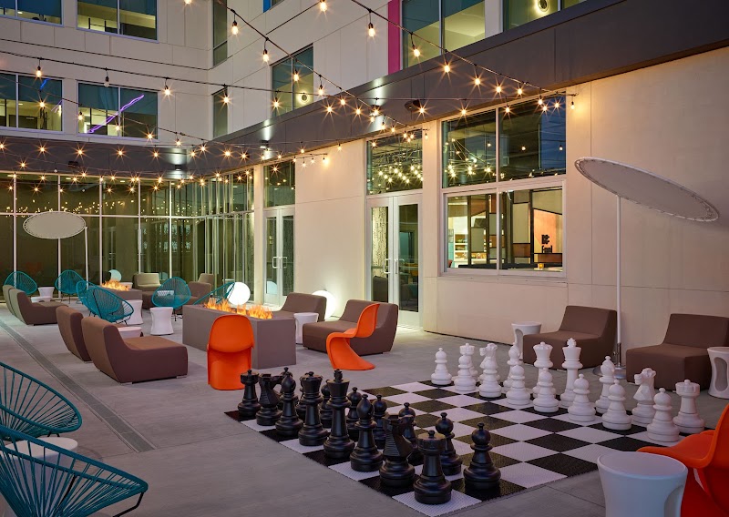 W XYZ Lounge photo 4