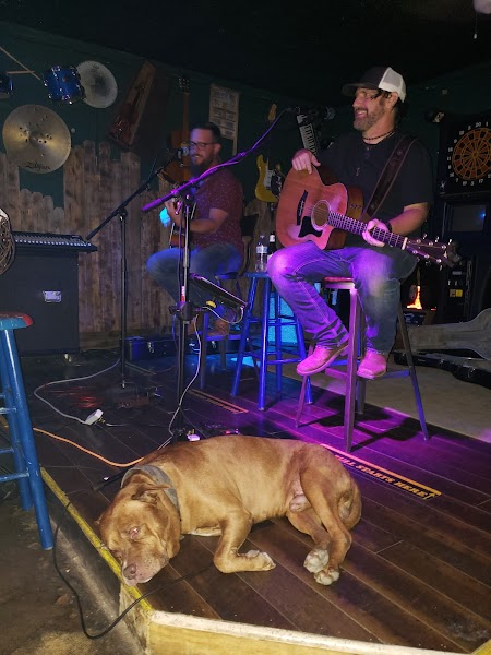 Redd Dawg Saloon photo 3