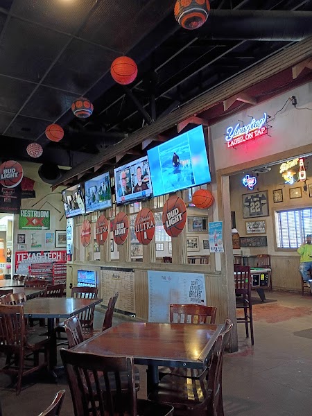Cujo's Sports Bar & Grill photo 3