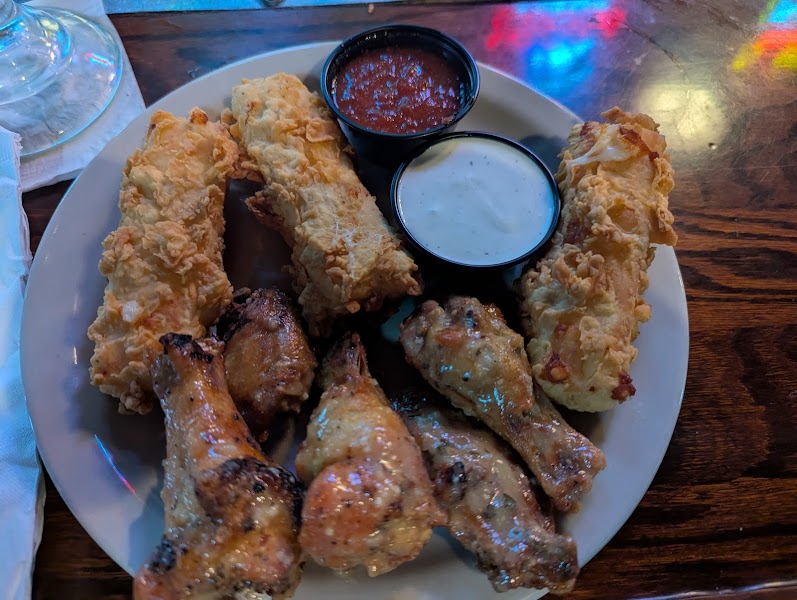 Cujo's Sports Bar & Grill photo 5
