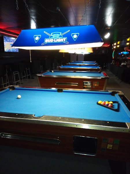 Cab 7 Sports Bar & Grill photo 3