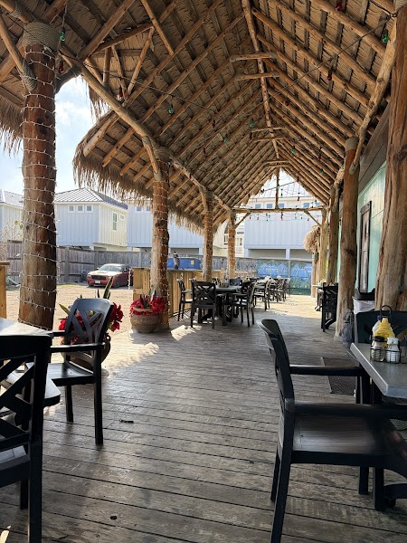 Lelo's Island Bar