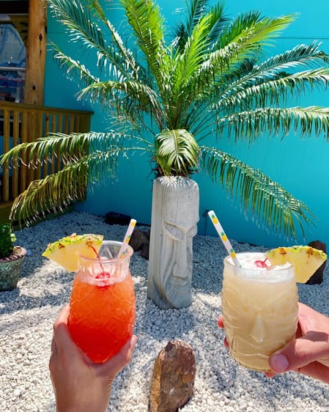 Lelo's Island Bar photo 2