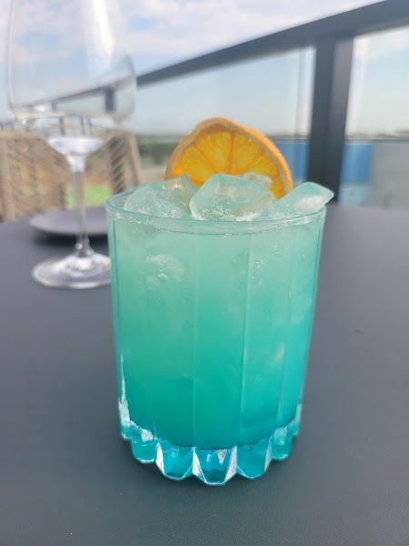 Eldora at The Elm - Rooftop Bar & Lounge photo 4