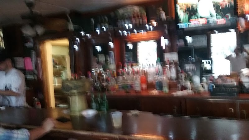 Belvedere Lounge photo 2